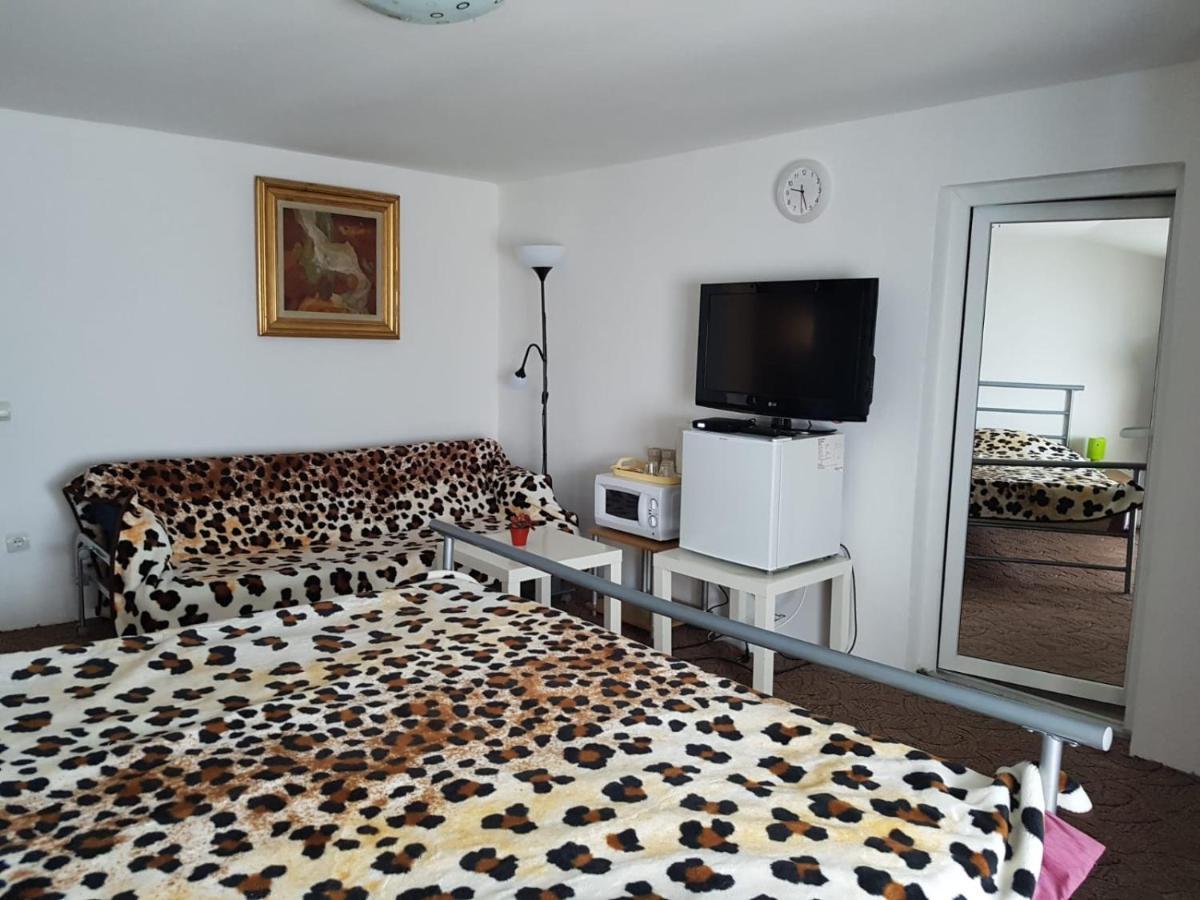 Casa Oriana Apartment เปรดัล ภายนอก รูปภาพ